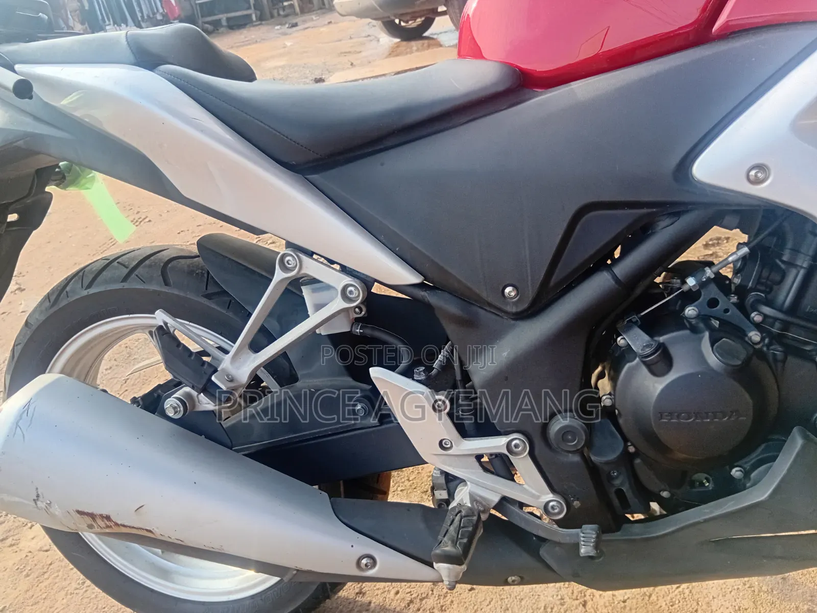 Honda CBR 2012 Red