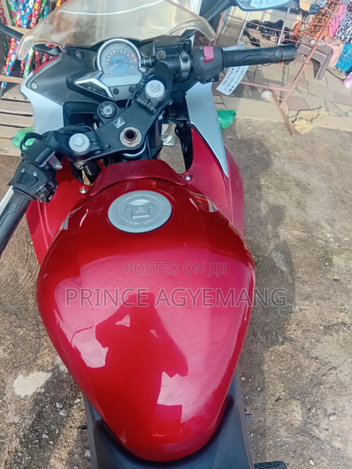 Honda CBR 2012 Red