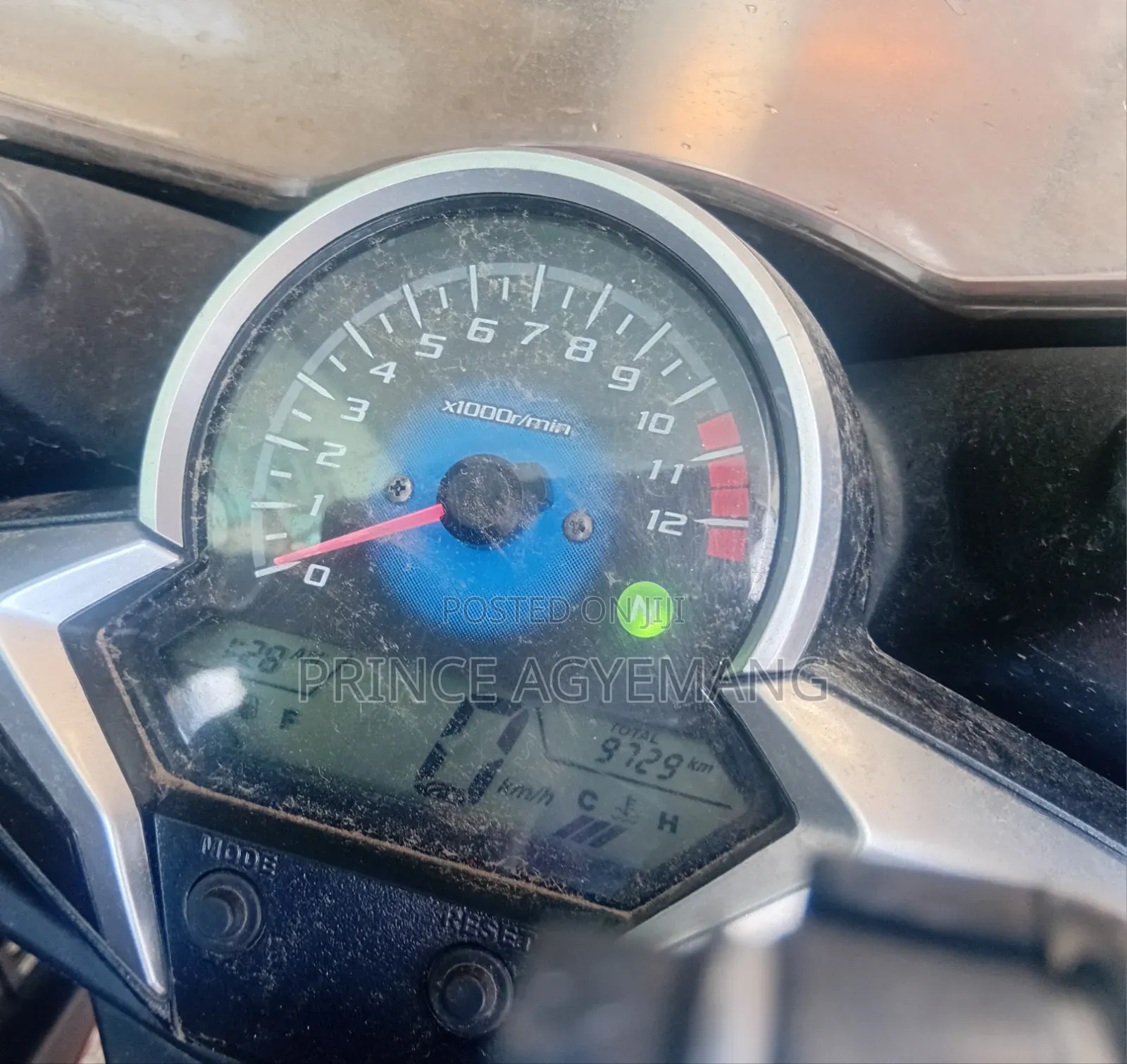 Honda CBR 2012 Red