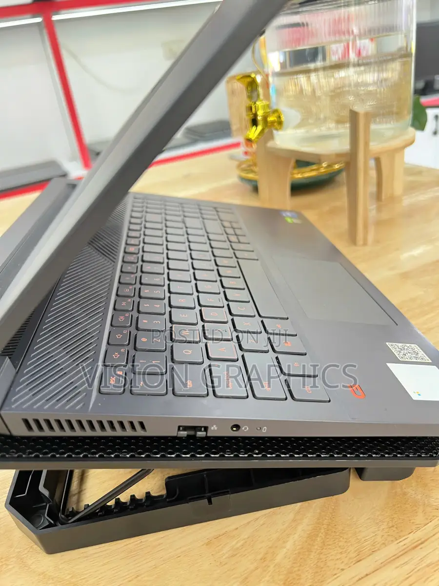 Laptop Dell G5 15 5590 16GB Intel Core i9 SSD 1T