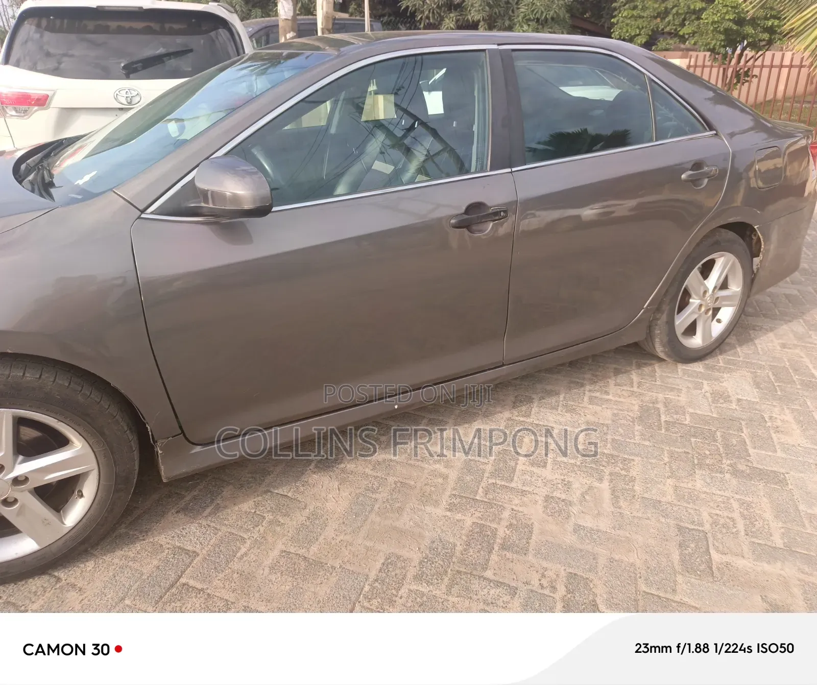 Toyota Camry LE 4dr Sedan (2.5L 4cyl 6A) 2013 Gray