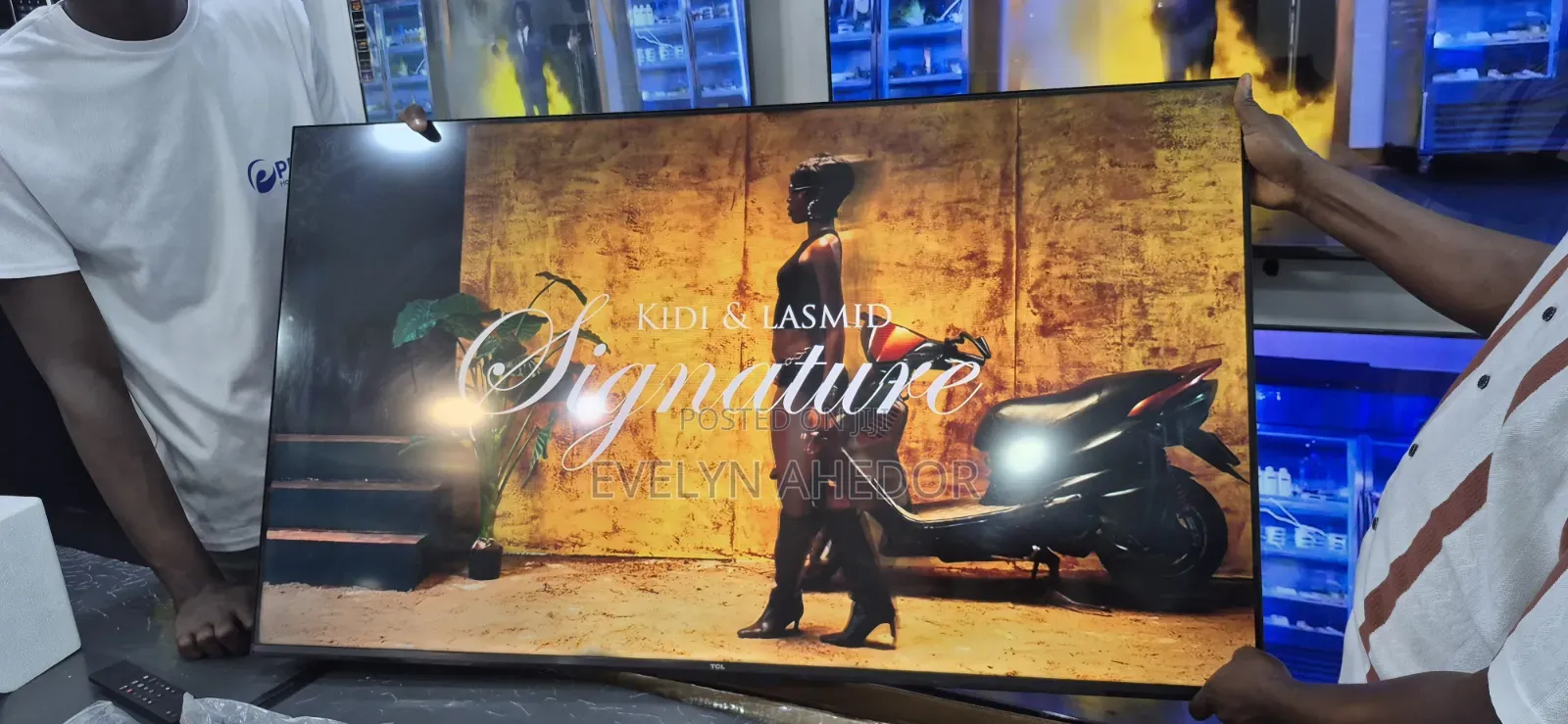 Slightly Used TCL 50 Inches Smart Qled for Sale