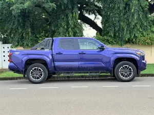New Toyota Tacoma TRD Sport Double Cab 4WD 5.0 ft. SB (Automatic) 2025