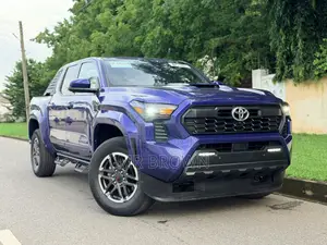 New Toyota Tacoma TRD Sport Double Cab 4WD 5.0 ft. SB (Automatic) 2025