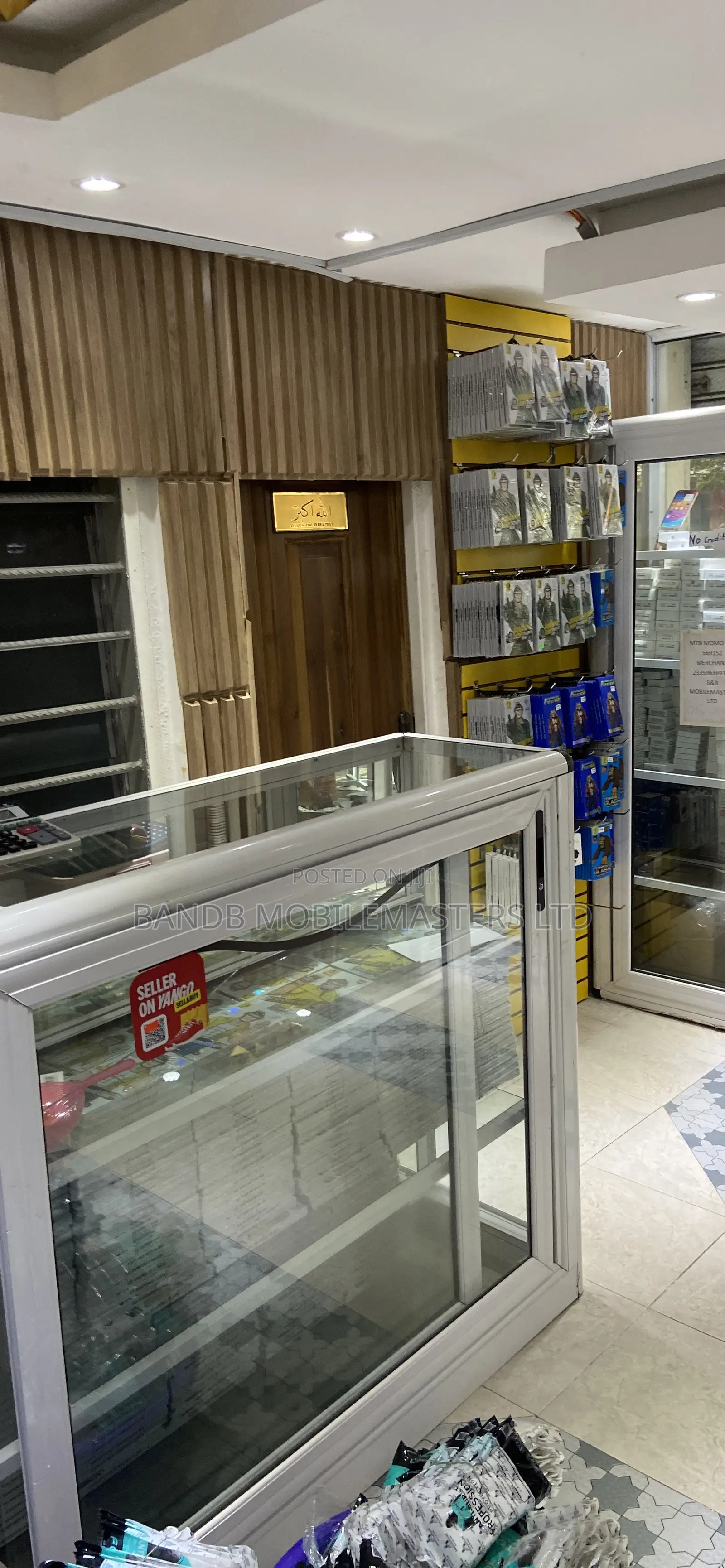 Mobile Phone Accessories Shop for Rent – Everything Included
