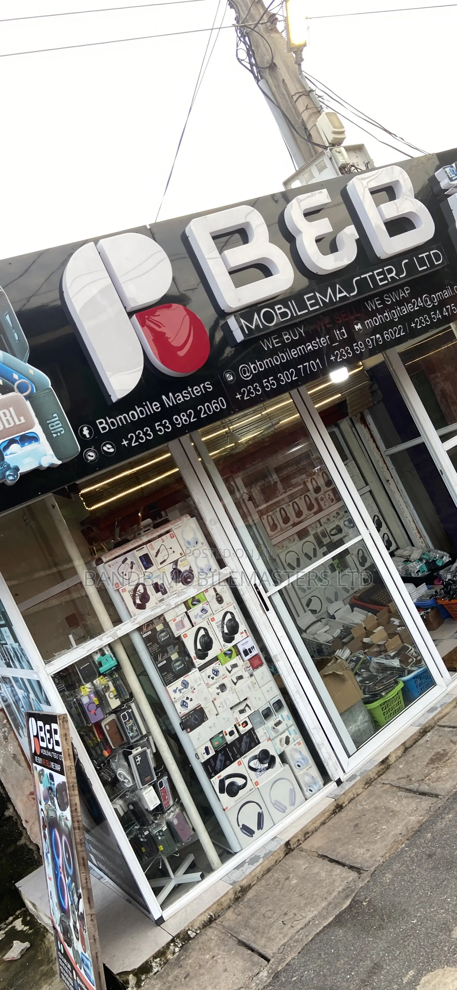Mobile Phone Accessories Shop for Rent – Everything Included