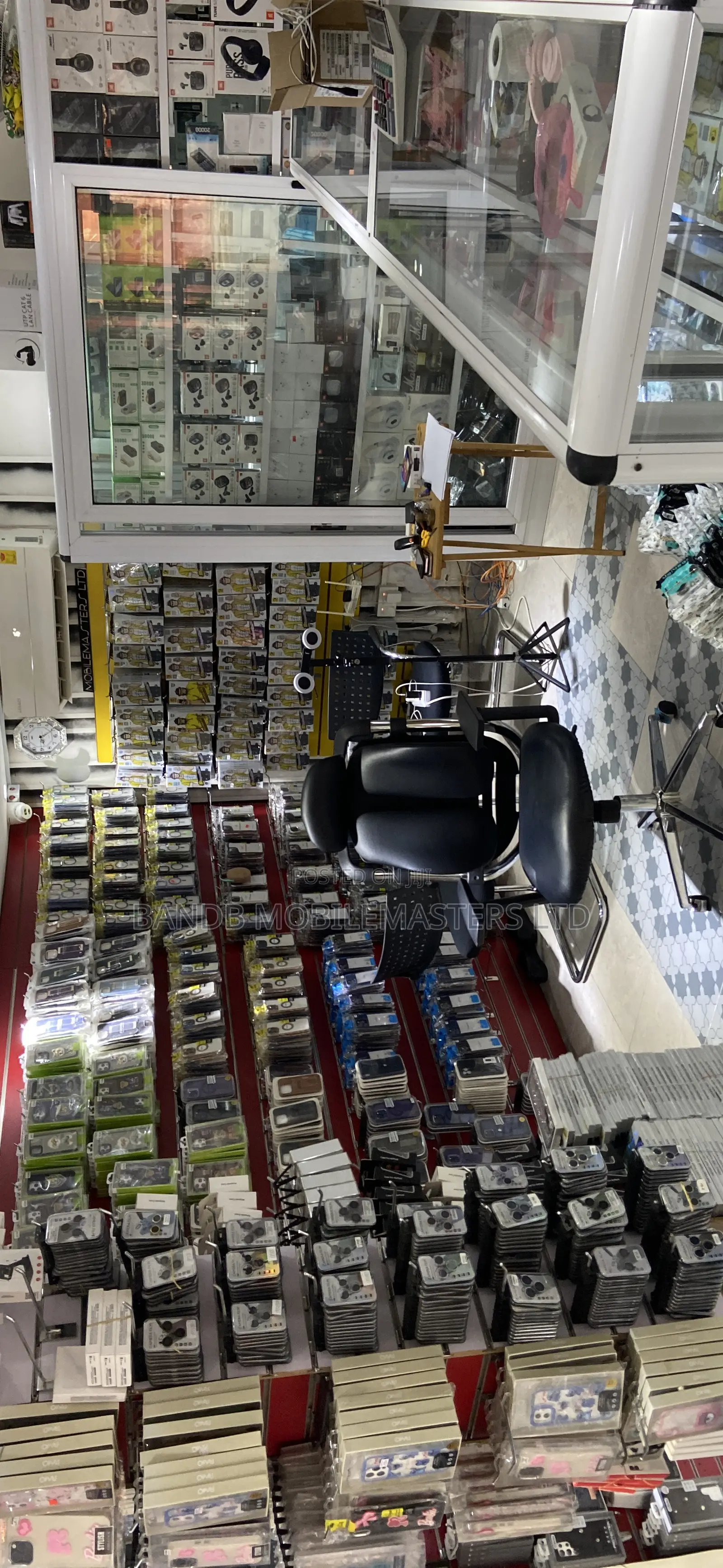 Mobile Phone Accessories Shop for Rent – Everything Included