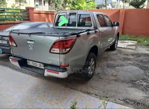 Mazda BT-50 2015 Silver