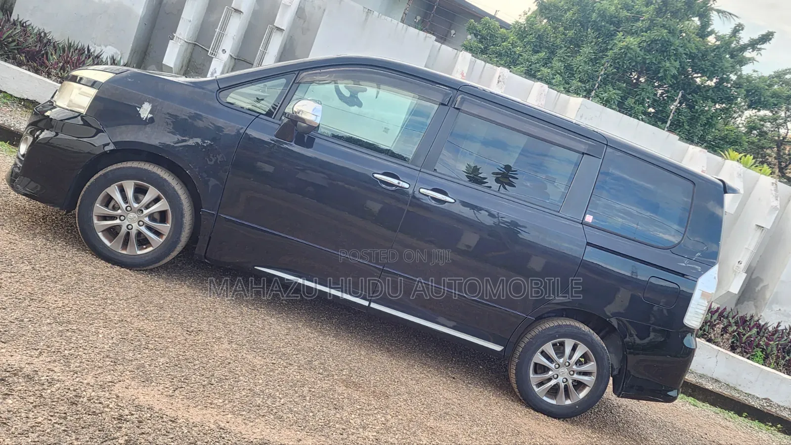 Toyota Voxy 2012 Black