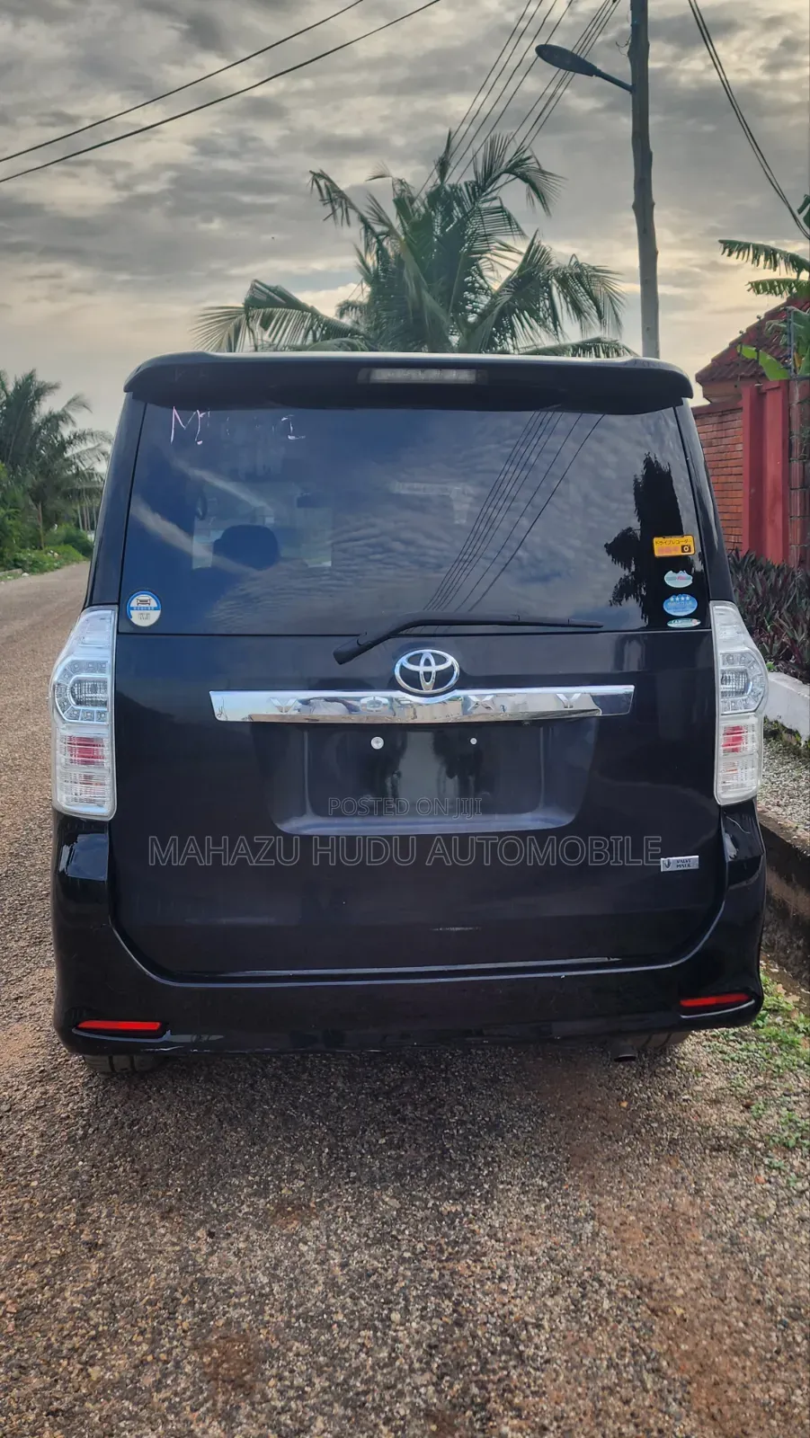 Toyota Voxy 2012 Black