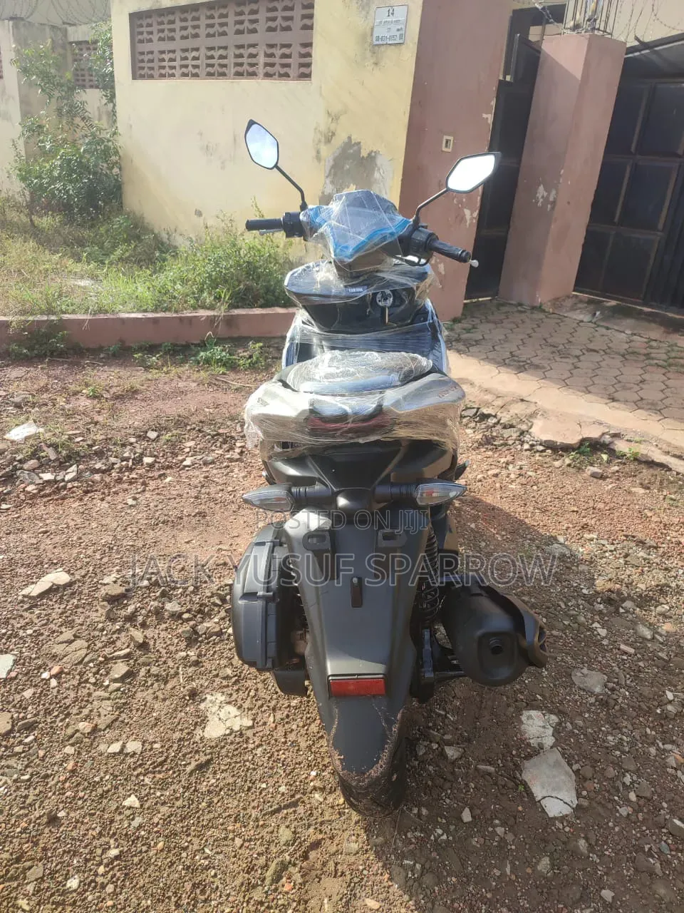 Yamaha 2025 Black