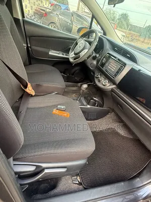 Toyota Vitz 2016 Gray
