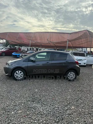 Toyota Vitz 2016 Gray
