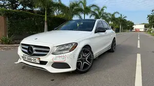 Mercedes-Benz C300 2018 White