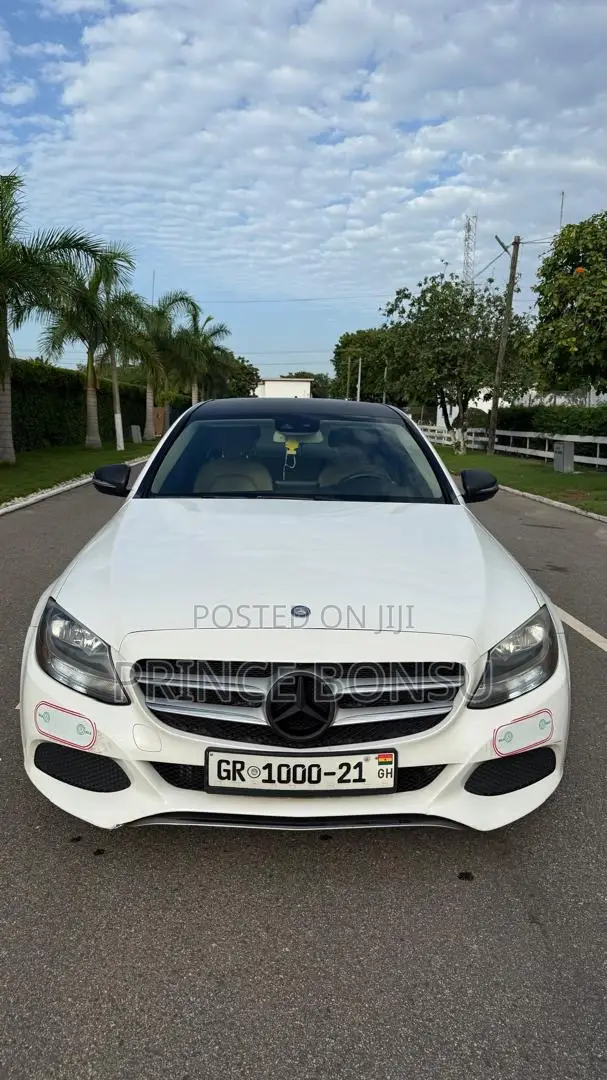 Mercedes-Benz C300 2018 White