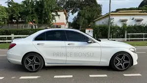 Mercedes-Benz C300 2018 White