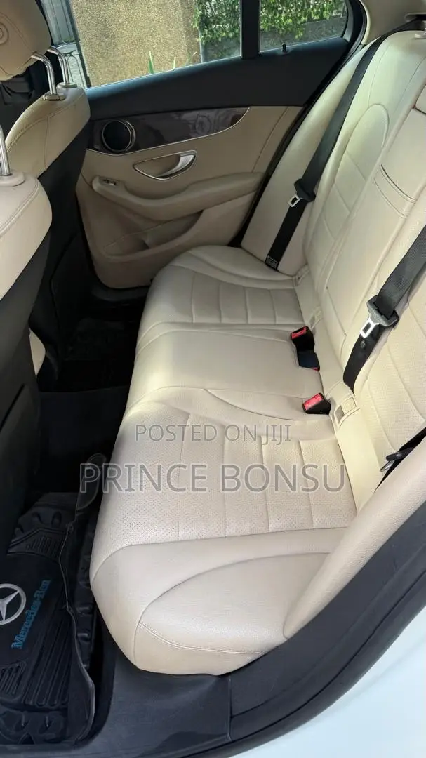 Mercedes-Benz C300 2018 White