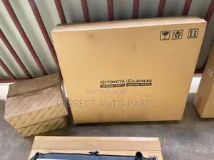 Toyota Hilux 2015 2016 2017 2018 2019 2020- 2025 Radiator/ Water Tank