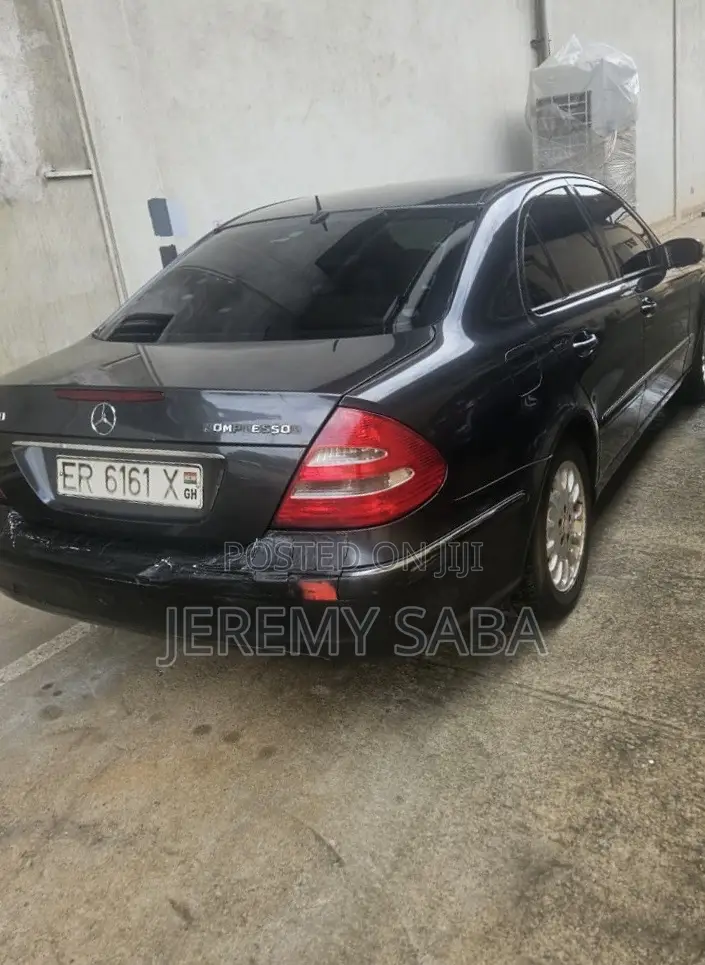 Mercedes-Benz E200 2006 Black
