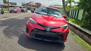 Toyota Corolla 2018 Red