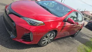 Toyota Corolla 2018 Red