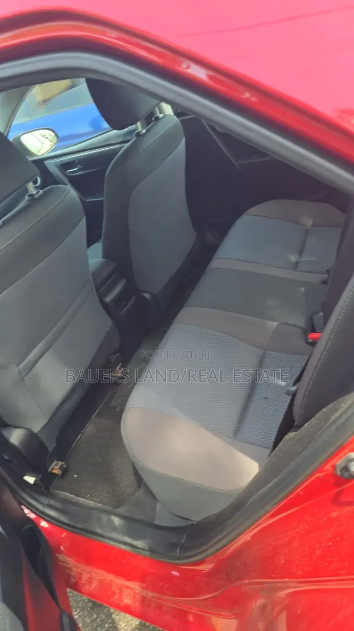 Toyota Corolla 2018 Red