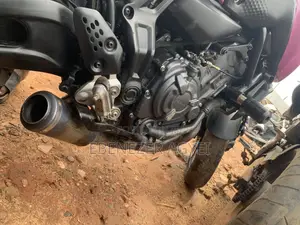 Yamaha 2021 Pink