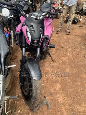 Yamaha 2021 Pink