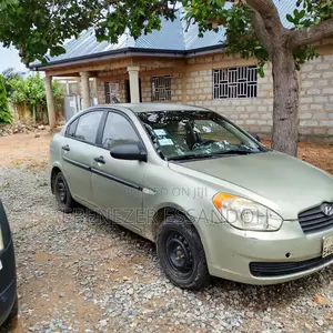 Hyundai Accent 2010 Gray