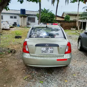 Hyundai Accent 2010 Gray