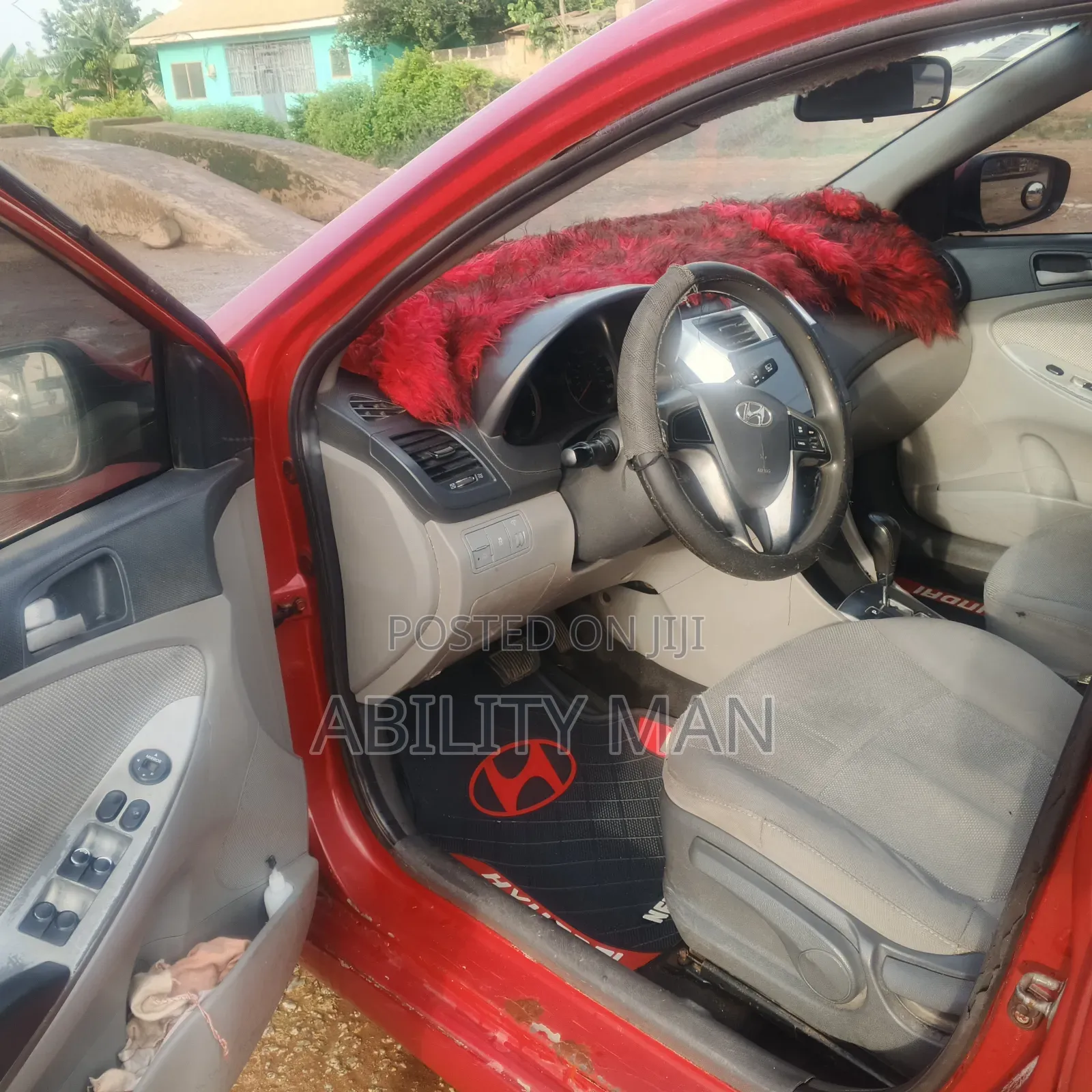 Hyundai Accent 2013