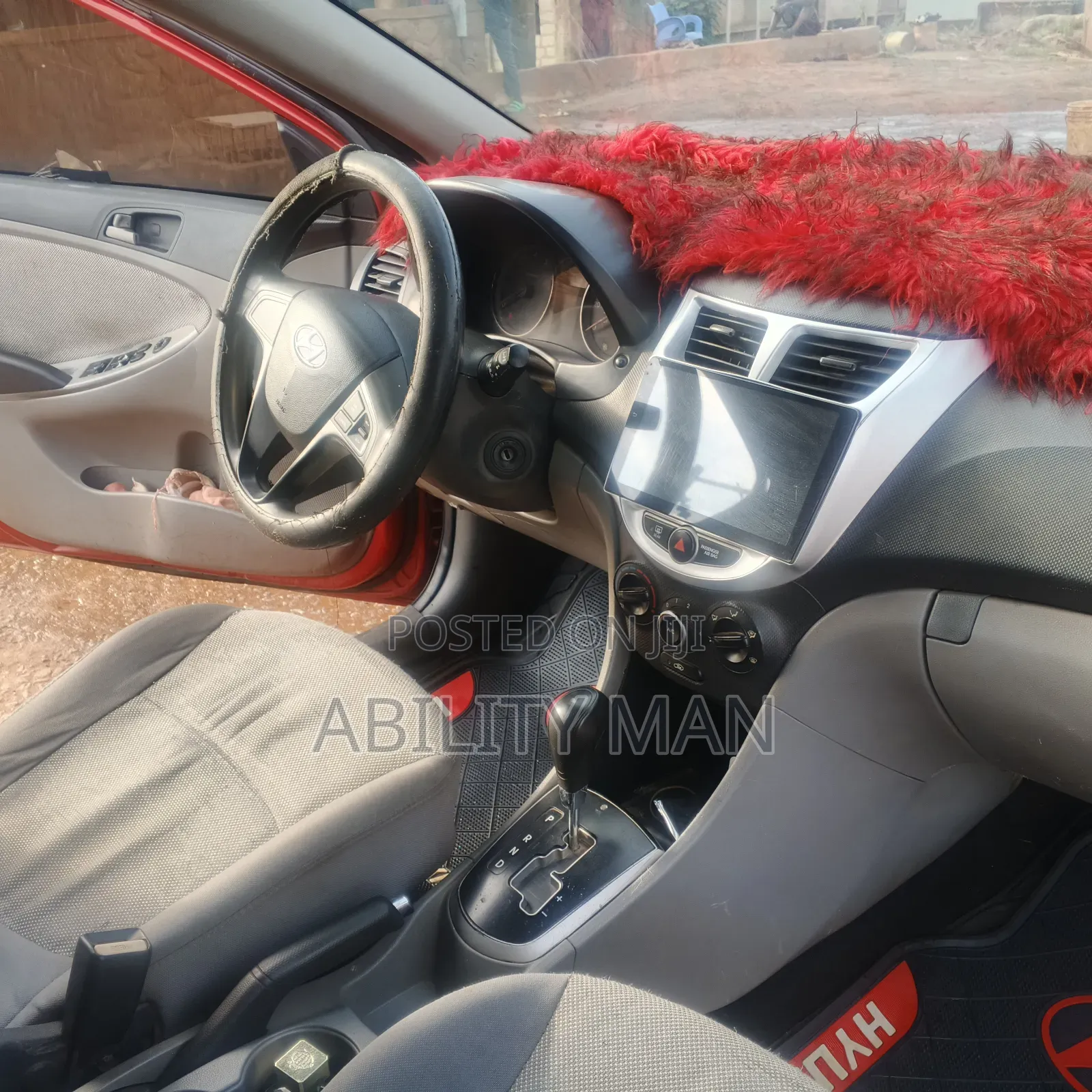 Hyundai Accent 2013