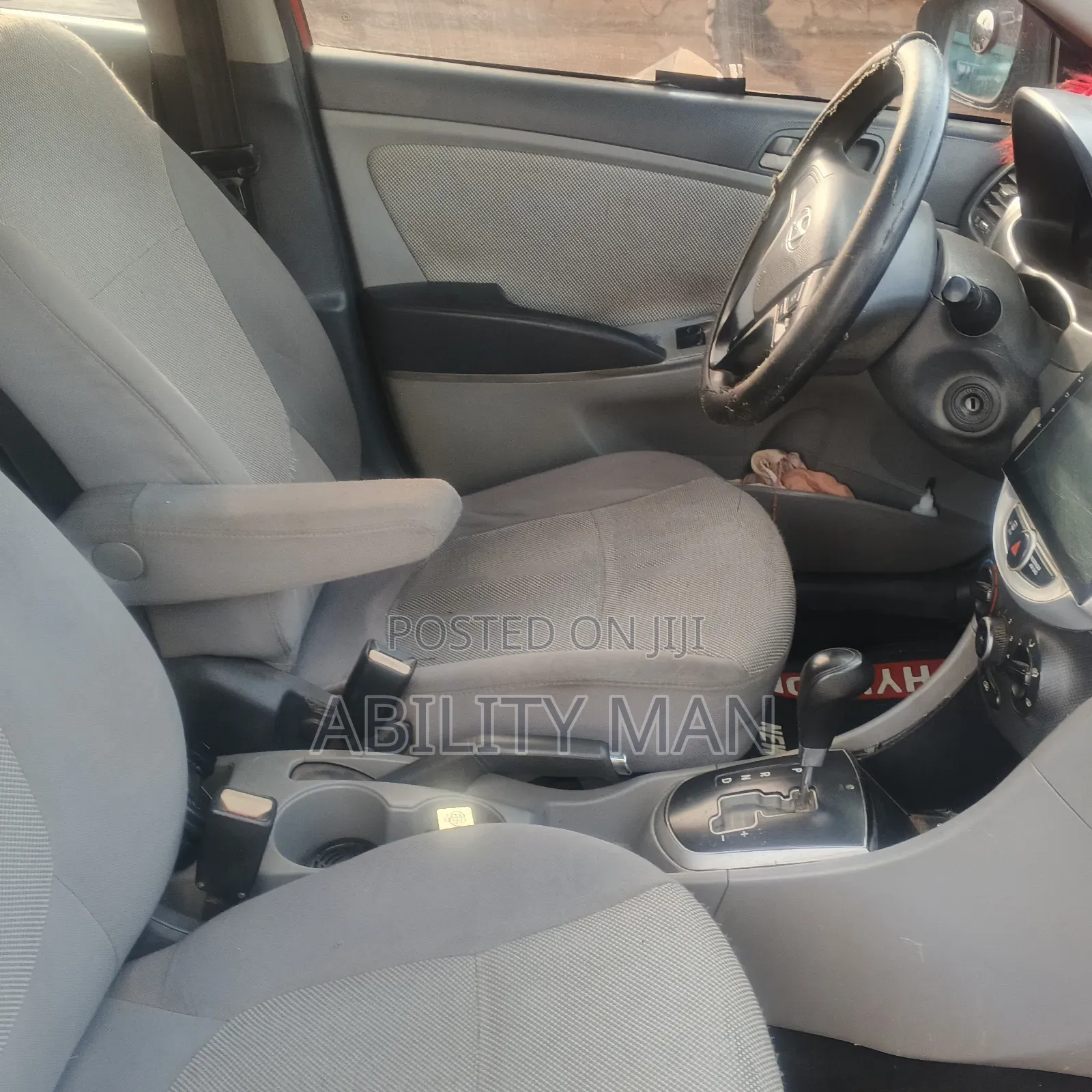 Hyundai Accent 2013