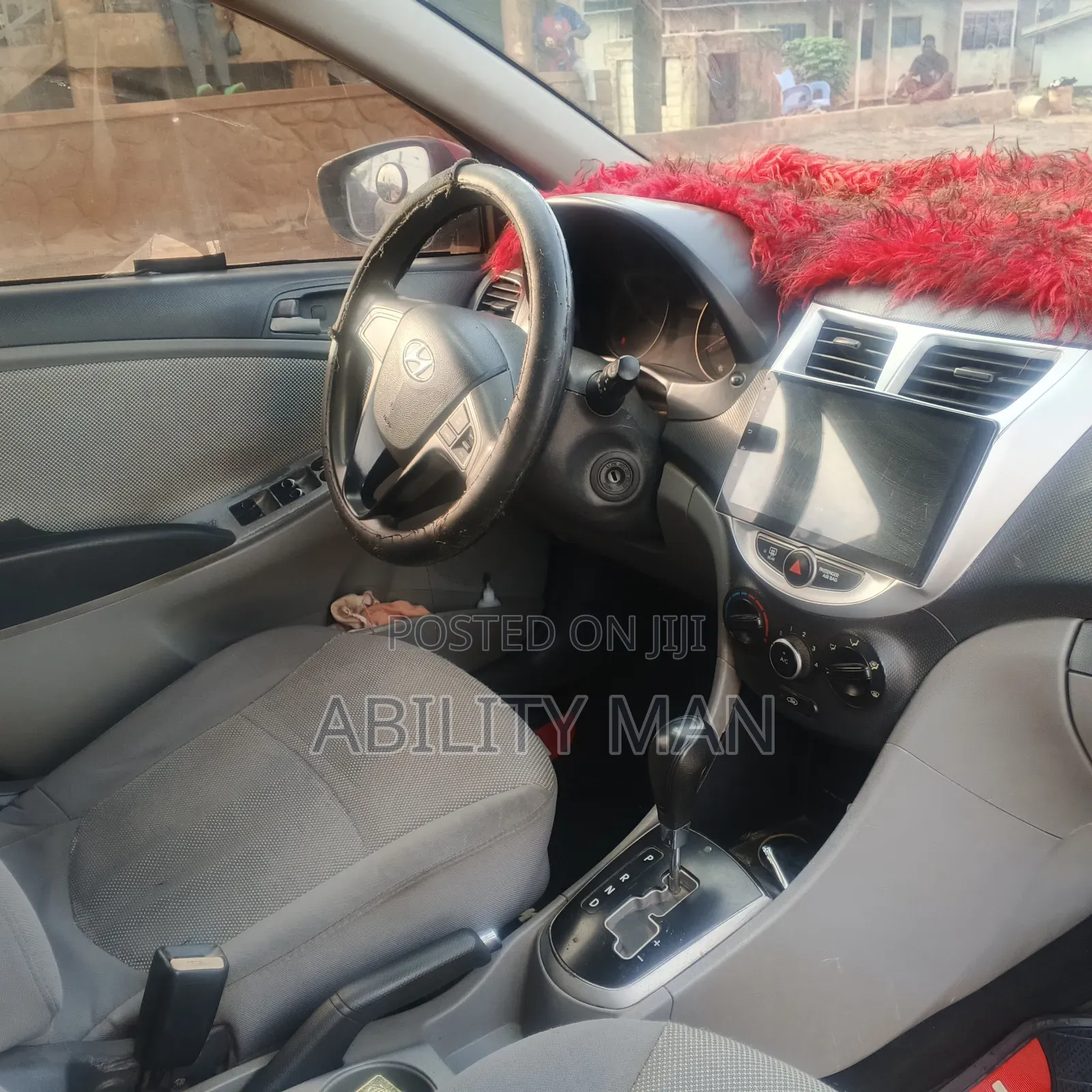 Hyundai Accent 2013