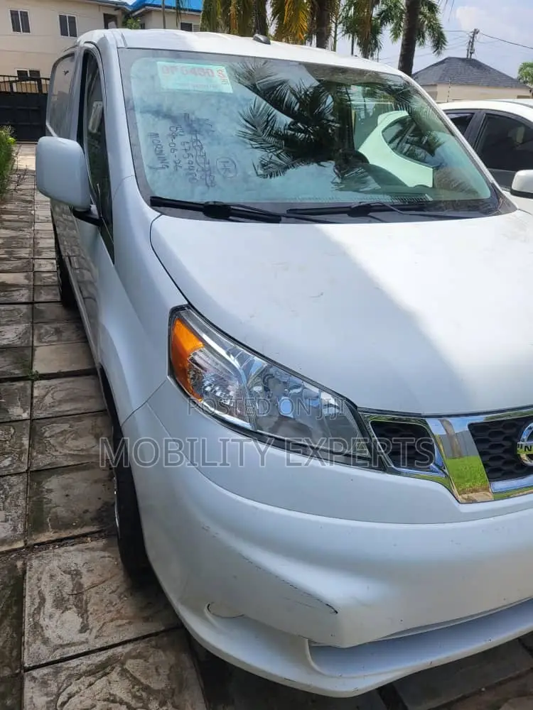 Nissan NV200 2016 White