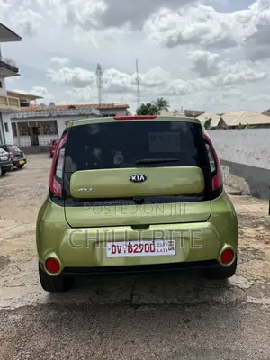 Kia Soul ! 4dr Wagon (2.0L 4cyl 6A) 2015 Green