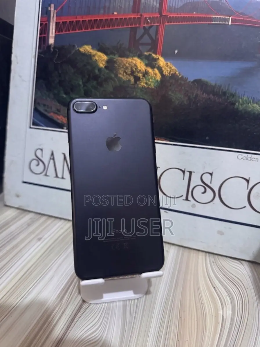 Apple iPhone 7 Plus 128 GB Black