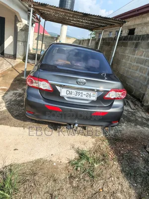 Toyota Corolla 2012 Gray