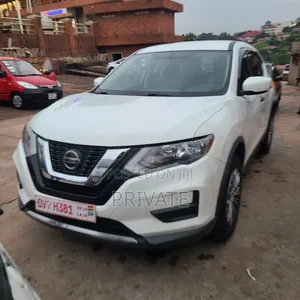 Nissan Rogue S AWD 2018 White