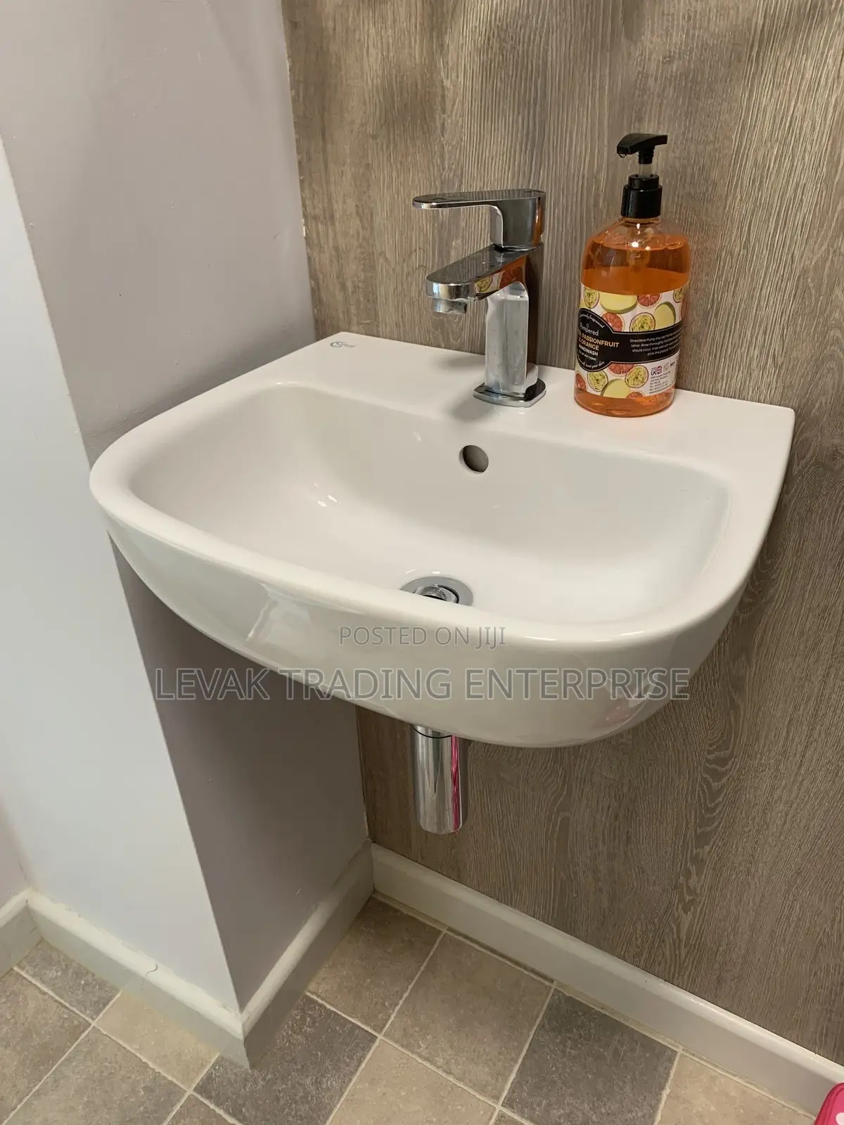 Small Wash Basin