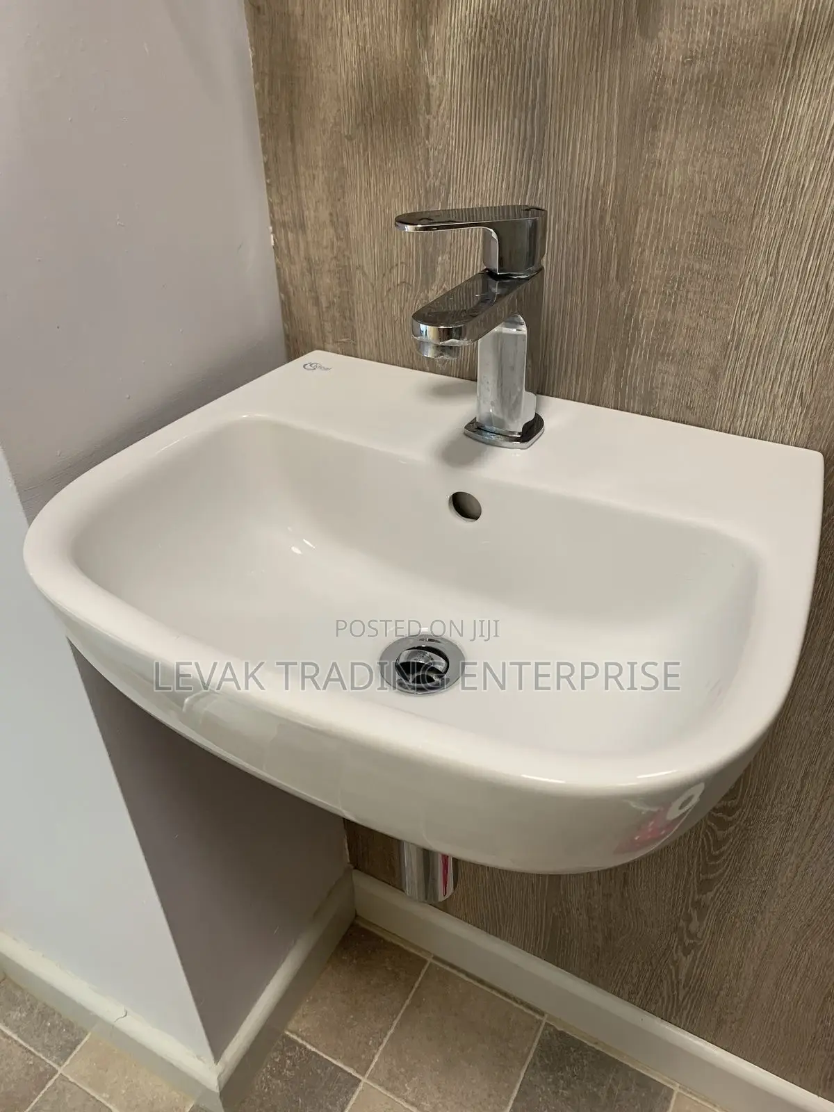 Small Wash Basin