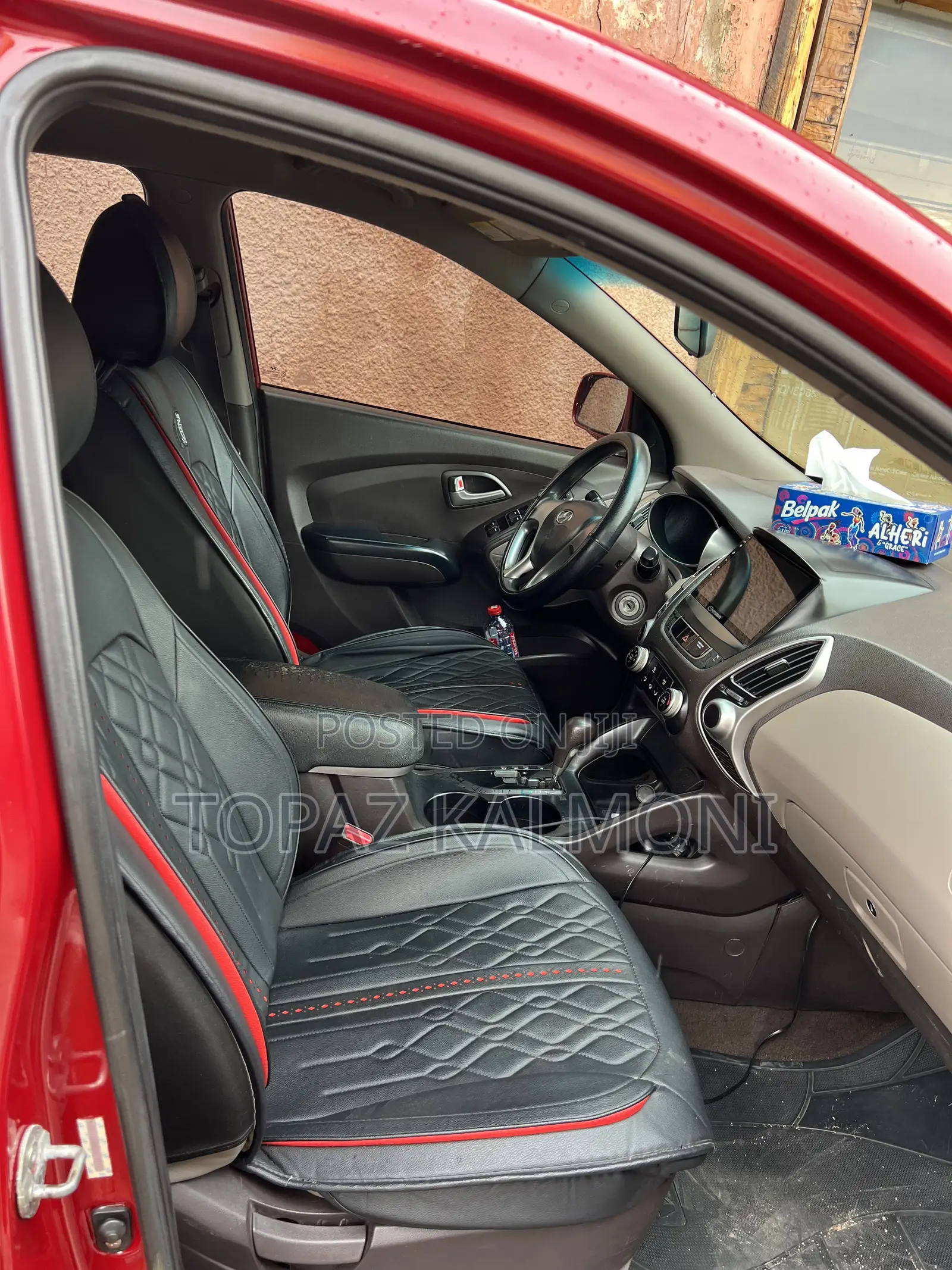 Hyundai Tucson 2011 Red