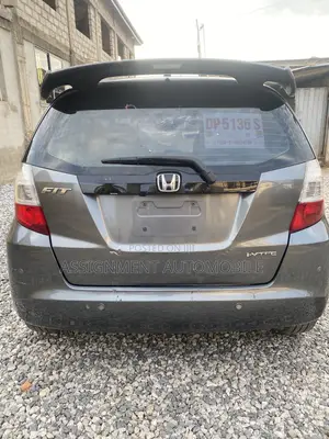 Honda Fit Automatic 2010 Gray