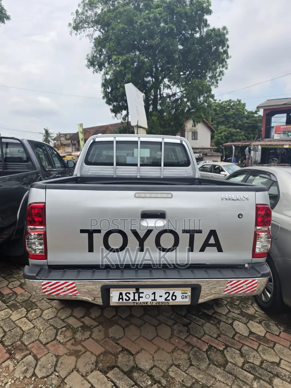 Toyota Hilux 2012 Silver