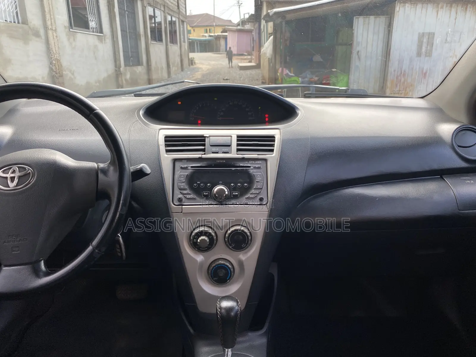 Toyota Vios 2010 Red