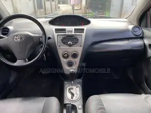 Toyota Vios 2010 Red