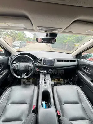 Honda HR-V Touring AWD 2020 Orange