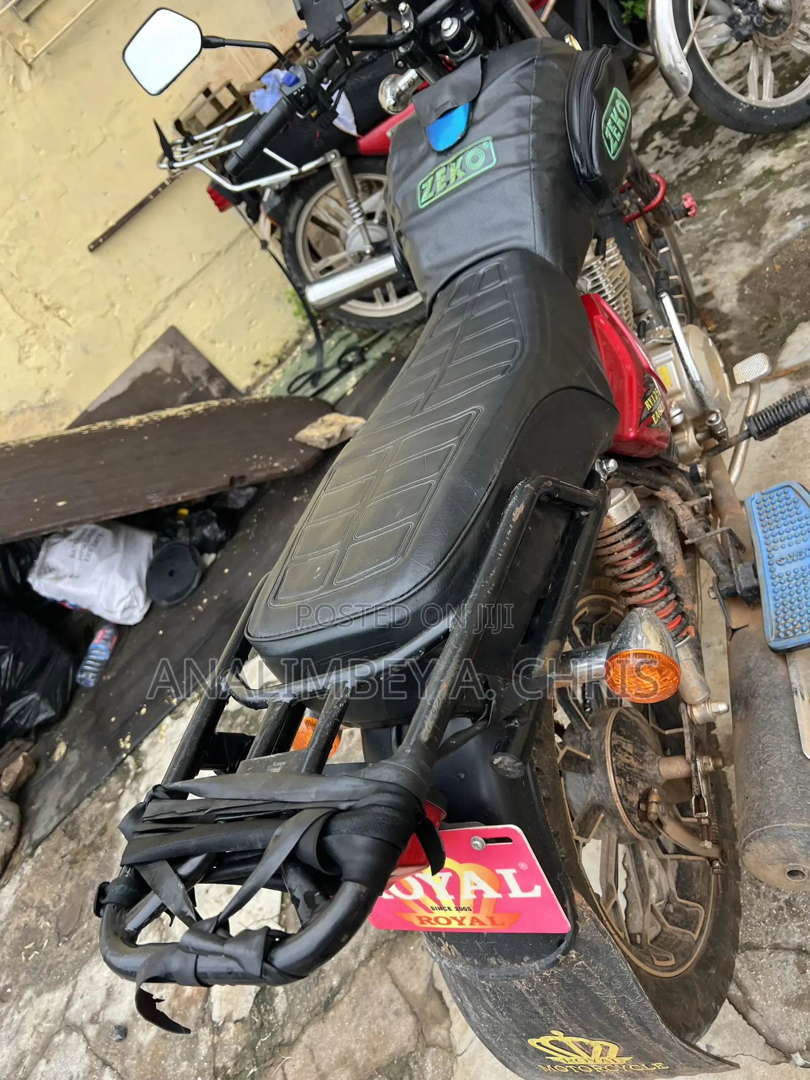 Royal Motorcycle 2025 Red