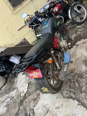 Royal Motorcycle 2025 Red
