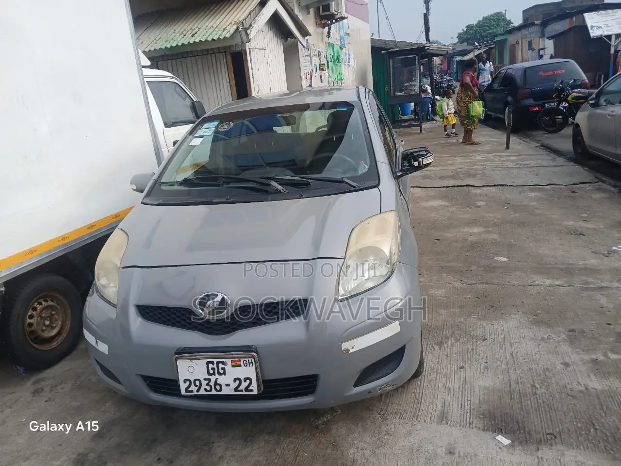 Toyota Vitz 2010 Gray